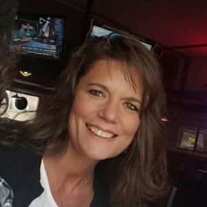 Meet your Posher, Roxanne